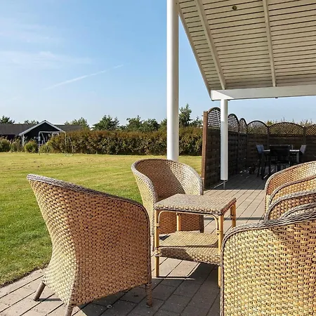 12 Person In Idestrup-by Traum Bøtø By